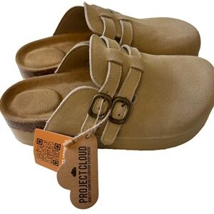 Project Cloud Tan Suede Platform Clogs Double Buckle Mules Womens 7.5 NWT